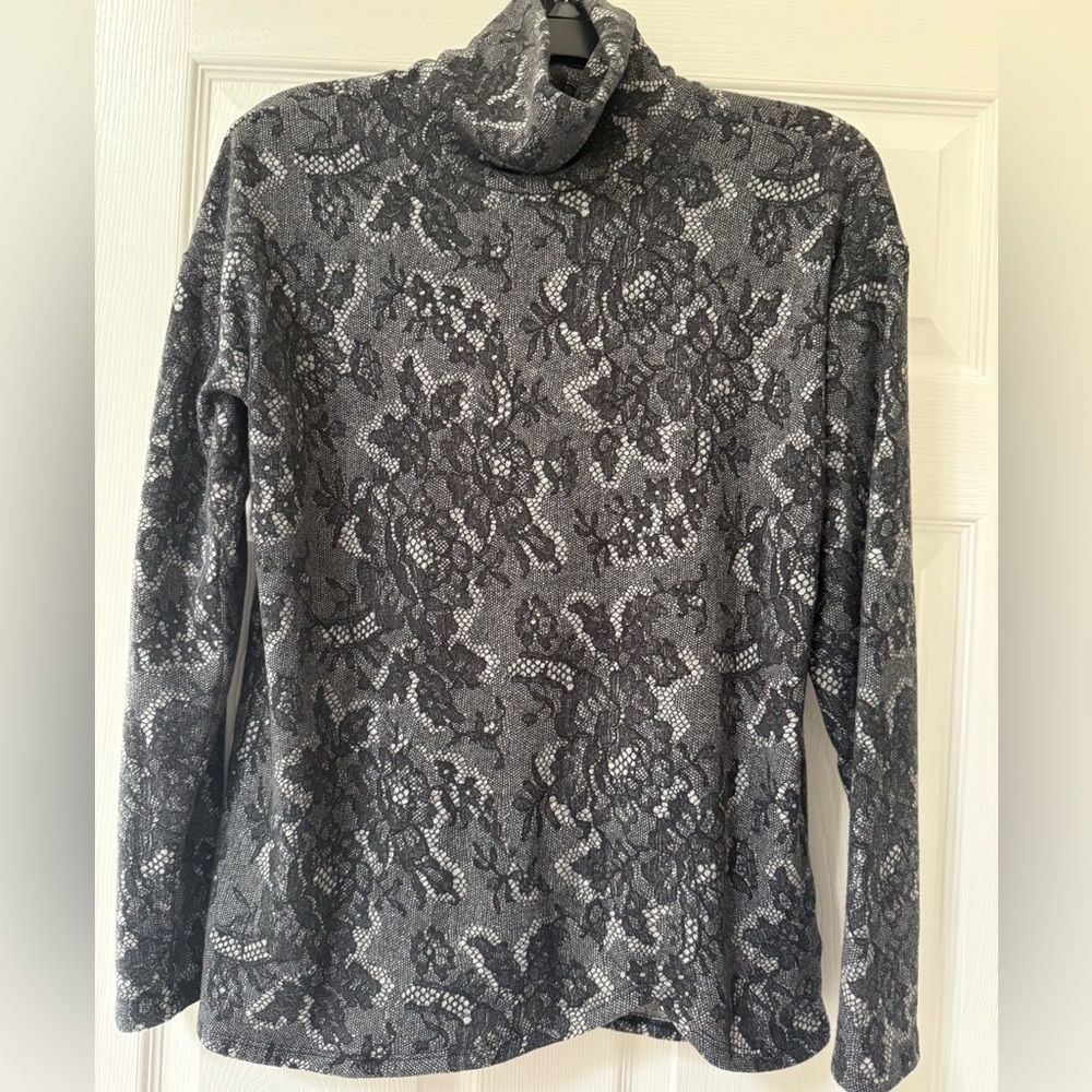 Vera Wang Gray and Black Floral Blouse